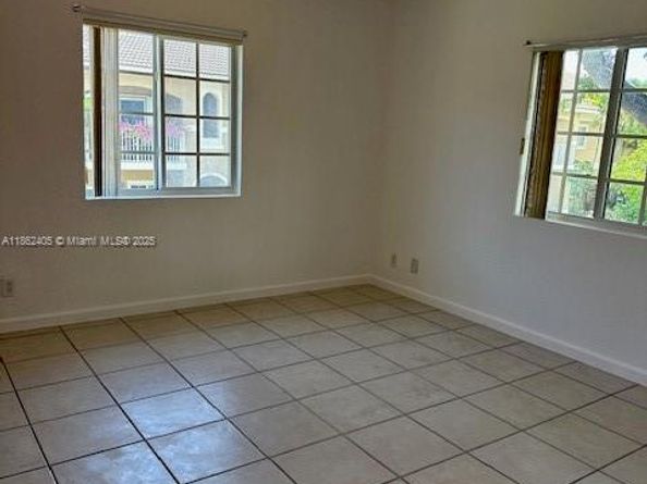 4812 Washington St 8, Hollywood FL 33021