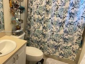 4812 Washington St 8, Hollywood FL 33021