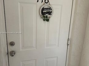 4812 Washington St 8, Hollywood FL 33021