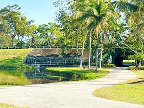 1 Balfour Rd E, Palm Beach Gardens FL 33418