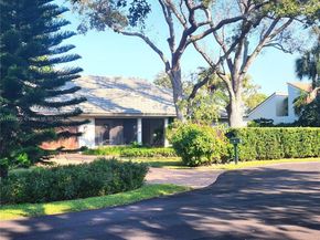 1 Balfour Rd E, Palm Beach Gardens FL 33418