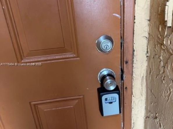 Undisclosed Address #A11776494, Lauderhill FL 33313