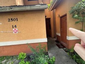 Undisclosed Address #A11776494, Lauderhill FL 33313