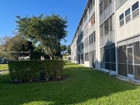 300 SW 134th Way 102E, Pembroke Pines FL 33027