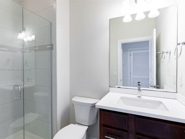 Undisclosed Address #A11871530, Hollywood FL 33021