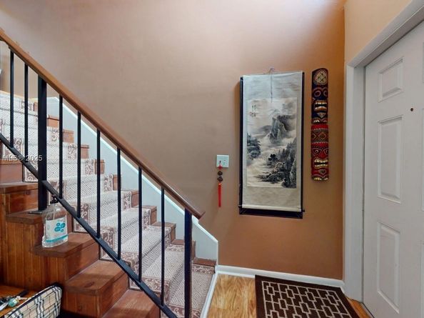 15 Laredo Pl 27, Davie FL 33324