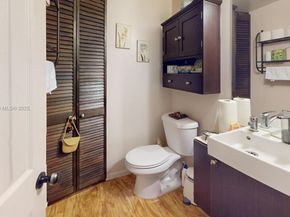 15 Laredo Pl 27, Davie FL 33324