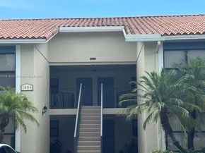 1484 Lake Crystal Dr E, West Palm Beach FL 33411
