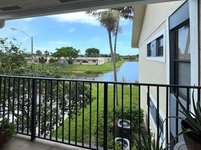 1484 Lake Crystal Dr E, West Palm Beach FL 33411