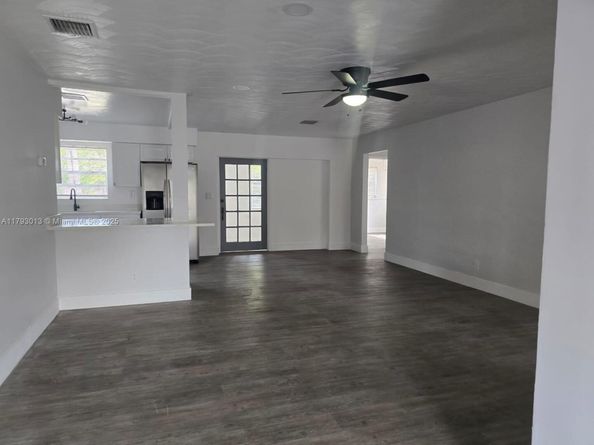 3801 NW 8th Ct, Lauderhill FL 33311