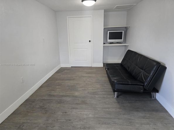 3801 NW 8th Ct, Lauderhill FL 33311