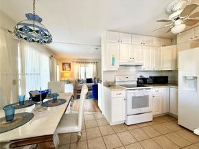 1920 SW 84th Ave, Davie FL 33324