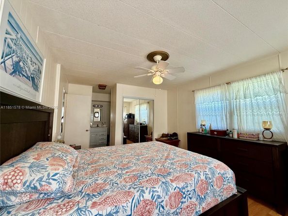 1920 SW 84th Ave, Davie FL 33324