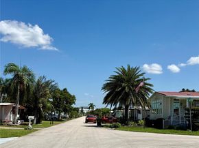 1920 SW 84th Ave, Davie FL 33324