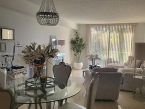 5099 NW 7 St 205, Miami FL 33126