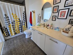 3470 E Coast Ave H1404, Miami FL 33137