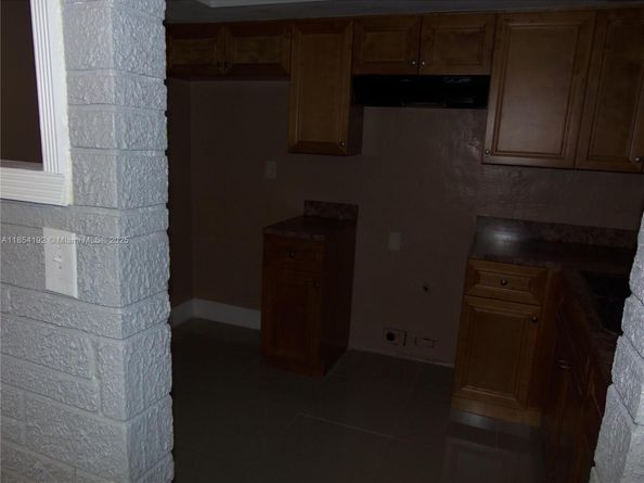 5960 NW 16th Ct, Sunrise FL 33313