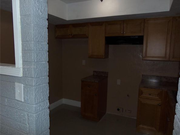 5960 NW 16th Ct, Sunrise FL 33313
