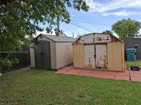 2915 SW 92nd Pl, Miami FL 33165