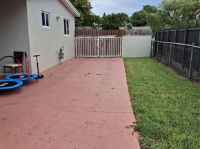 2915 SW 92nd Pl, Miami FL 33165