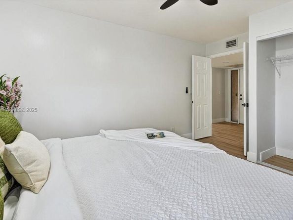 2652 N Carambola Cir 1738, Coconut Creek FL 33066