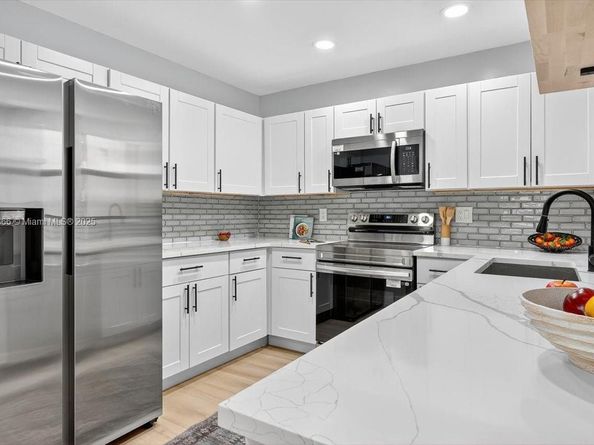 2652 N Carambola Cir 1738, Coconut Creek FL 33066