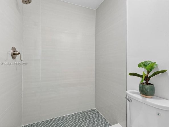 2652 N Carambola Cir 1738, Coconut Creek FL 33066