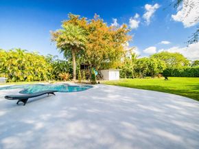 241 SW 129th Ave, Miami FL 33184