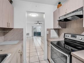 16801 NE 13th Ave 101, Miami FL 33162