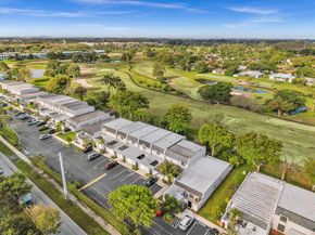 19174 Bobolink Dr, Hialeah FL 33015