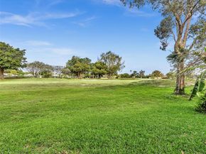 19174 Bobolink Dr, Hialeah FL 33015