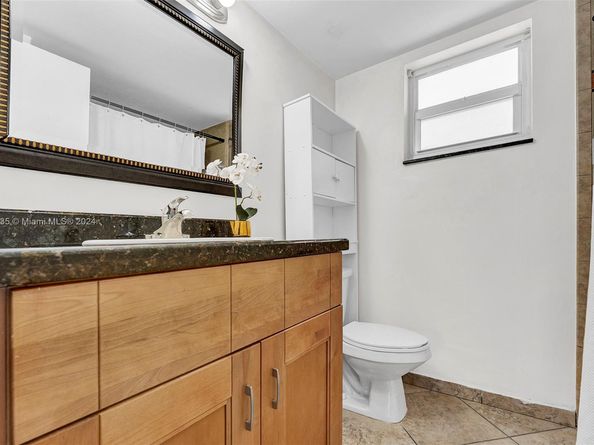 410 SE 2nd St 308, Hallandale Beach FL 33009