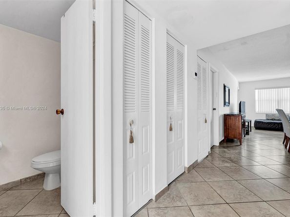 410 SE 2nd St 308, Hallandale Beach FL 33009