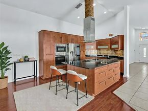 255 Somerset Way, Weston FL 33326