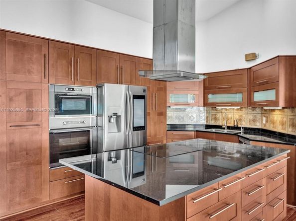 255 Somerset Way, Weston FL 33326