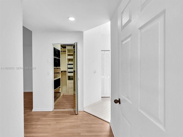 255 Somerset Way, Weston FL 33326