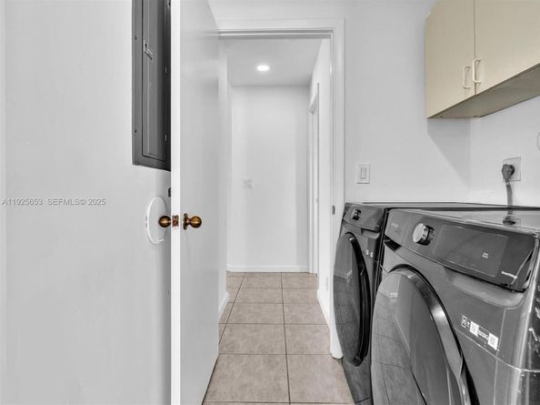 255 Somerset Way, Weston FL 33326