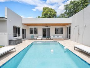 1718 N Victoria Park Rd, Fort Lauderdale FL 33305