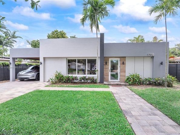 1718 N Victoria Park Rd, Fort Lauderdale FL 33305