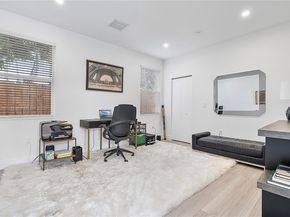 1718 N Victoria Park Rd, Fort Lauderdale FL 33305
