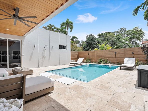 1718 N Victoria Park Rd, Fort Lauderdale FL 33305