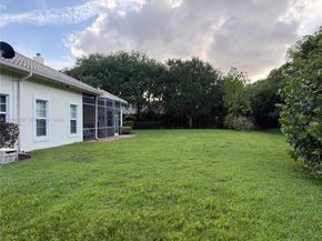 12743 N Winners Cir, Davie FL 33330