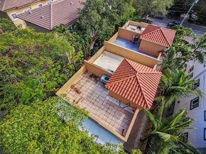 2945 Coconut Ave, Miami FL 33133