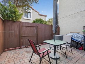 10425 SW 154th Ct 6, Miami FL 33196