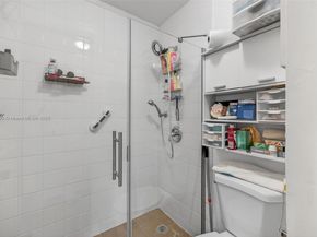 10425 SW 154th Ct 6, Miami FL 33196