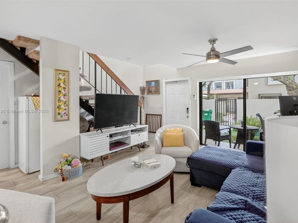 10425 SW 154th Ct 6, Miami FL 33196