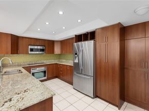 520 W Brickell Key Dr A619, Miami FL 33131