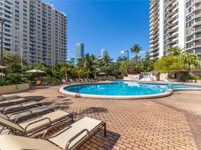 520 W Brickell Key Dr A619, Miami FL 33131