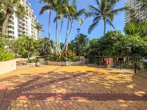 520 W Brickell Key Dr A619, Miami FL 33131