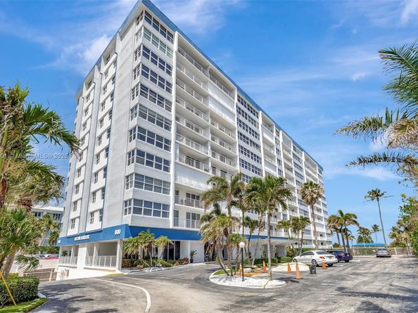 800 SE 20th Ave 303, Deerfield Beach FL 33441